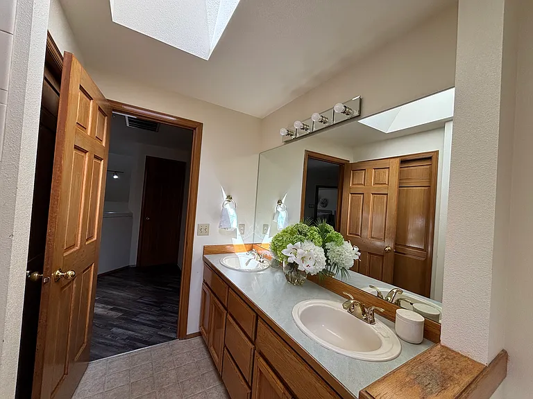 26057 SE 38th St — Photo 21