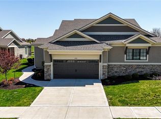 11481 S Waterford Dr, Olathe, KS 66061