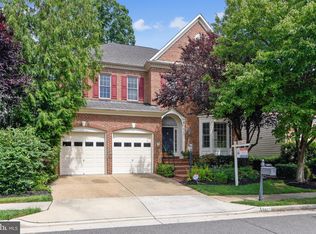8412 Tysons Trace Ct, Vienna, VA 22182