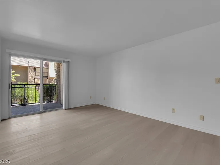 5295 Indian River Dr #301 — Photo 5