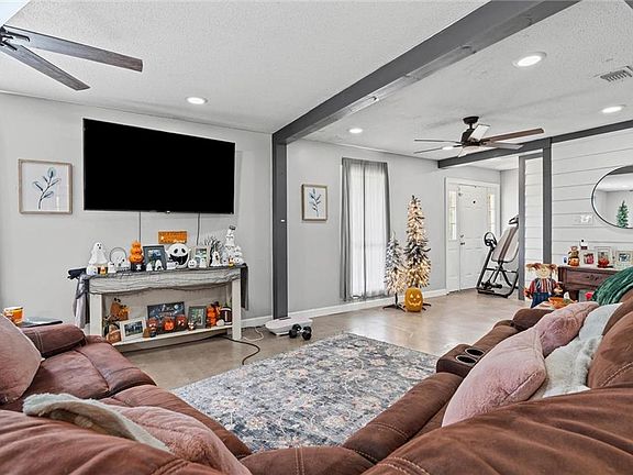 5th image of 11440 Diffee Rd