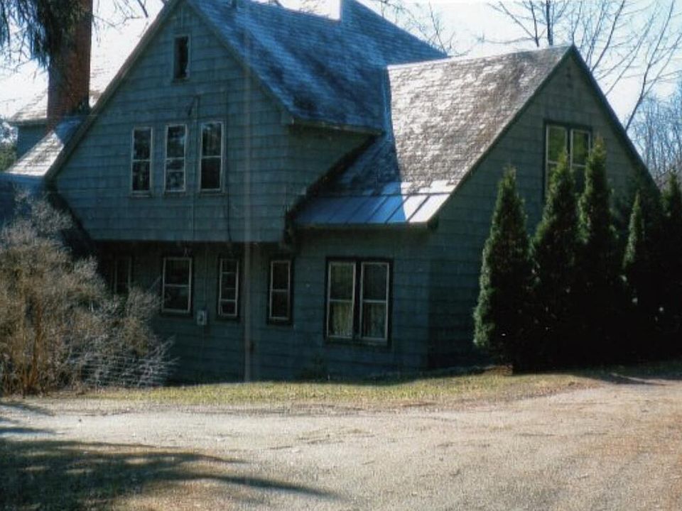 1st image of 3160 Broad Street