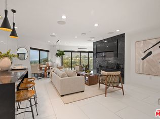 7141 Woodrow Wilson Dr, Los Angeles, CA 90068