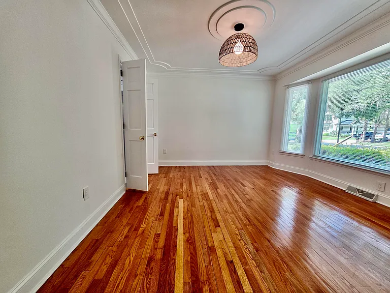1003 Law Ln — Photo 11