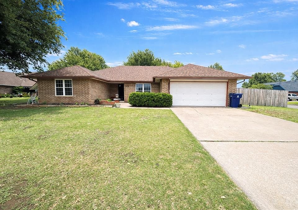 1st image of 1812 Edinburg Ct