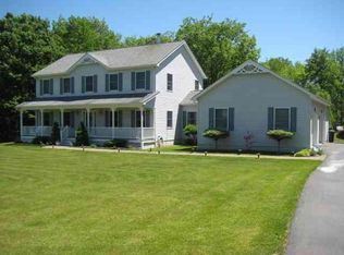 23 Fox Hill Dr, Middletown, NY 10940