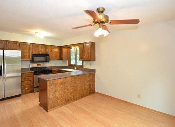 3rd image of 7084 Carey Lane