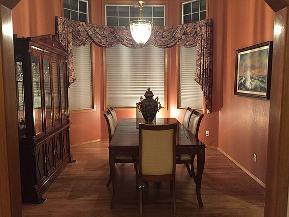 Formal dining room