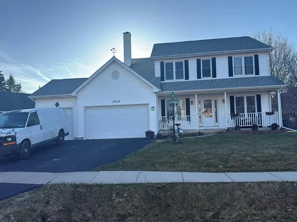 2005 Red Barn Rd, Woodstock, IL 60098