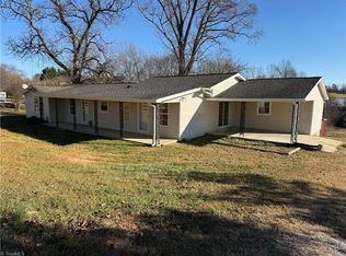 2115 Ararat Rd, Ararat, NC 27007