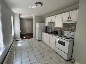 97 Blake St, New Haven, CT