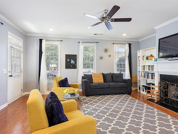 5th image of 731 Gardenside Cir SE