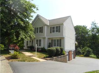 607 Cherry Blossom Way, Bridgeville, PA 15017