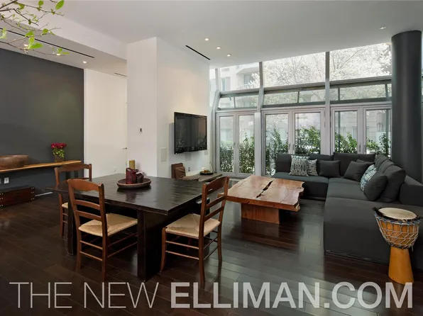 166 Perry Street image 1 of 8