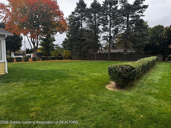 3rd image of 2200 Ridgeline Dr
