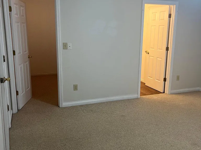 2424 English Station Dr — Photo 6
