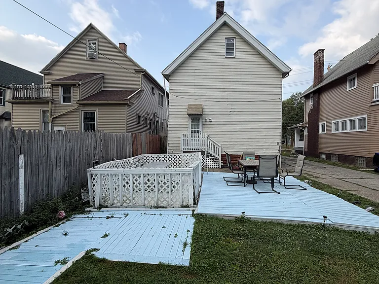 4218 Denison Ave — Photo 2
