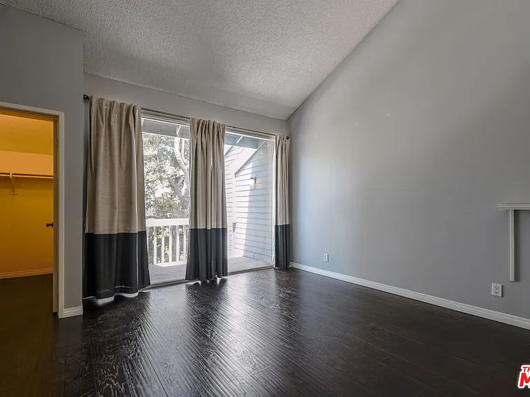 25595 Pine Creek Ln — Photo 13