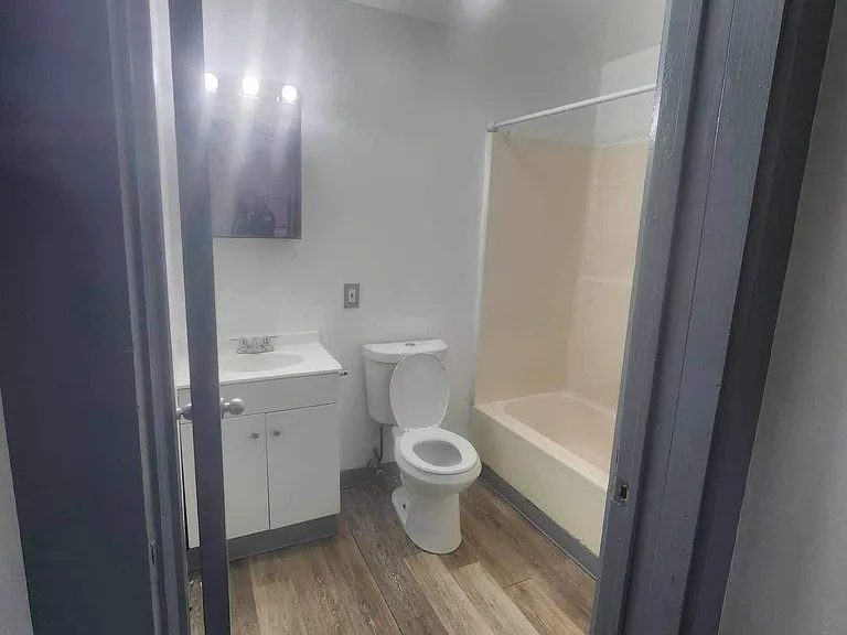 135 Central Ave #4 — Photo 27