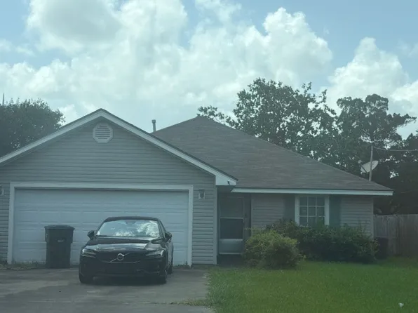 2909 34th St, Port Arthur, TX 77642