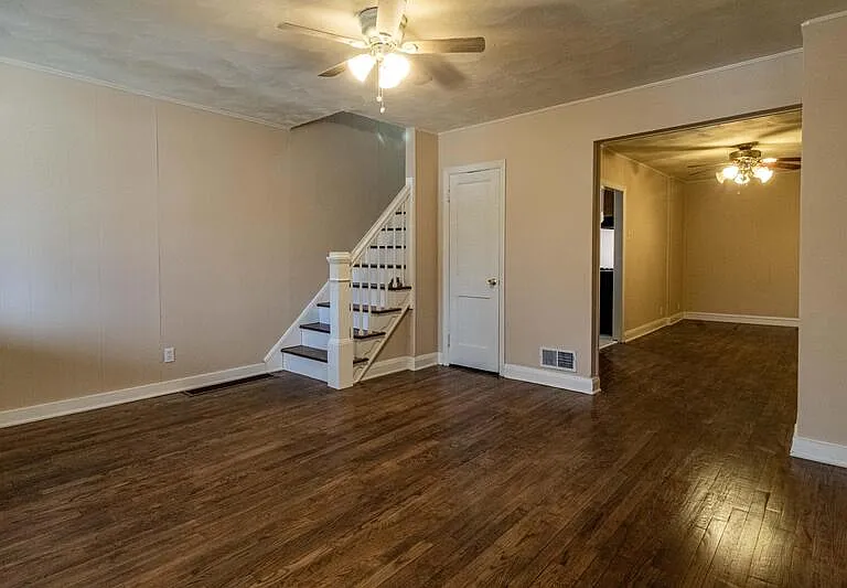 732 Old Riverside Rd — Photo 2