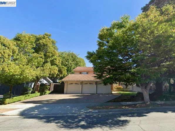 15350 Calle Enrique, Morgan Hill, CA 95037
