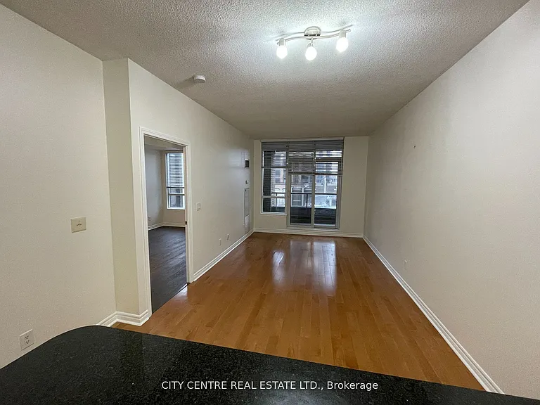 388 Prince Of Wales Dr #307 — Photo 3
