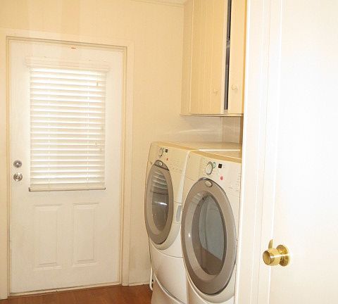 Inside Washer/Dryer