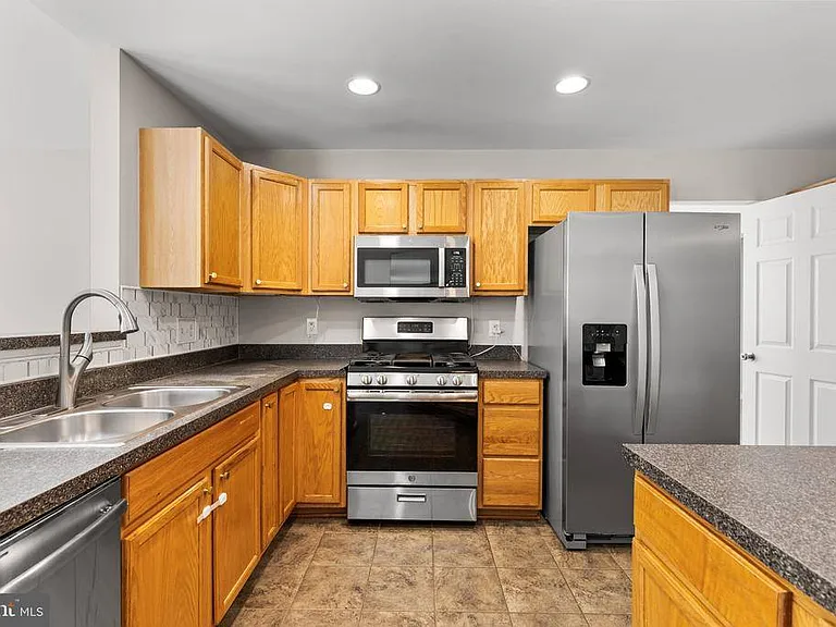 3329 Anne De Bourgh Dr — Photo 13
