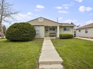 1830 Polaris Ave, Racine, WI 53404