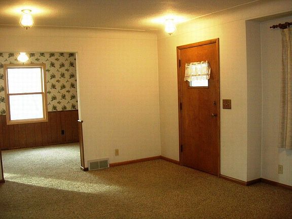 Front Entrance to Living Room