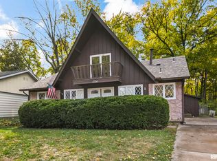 1724 W Jackson St, Springfield, IL 62704