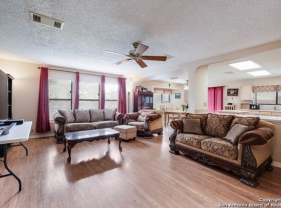 5th image of 13103 Regency Bnd