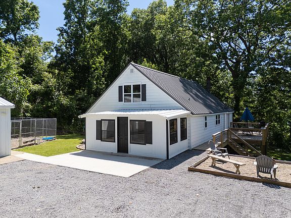 2nd image of 6973 Ackers Point Dr