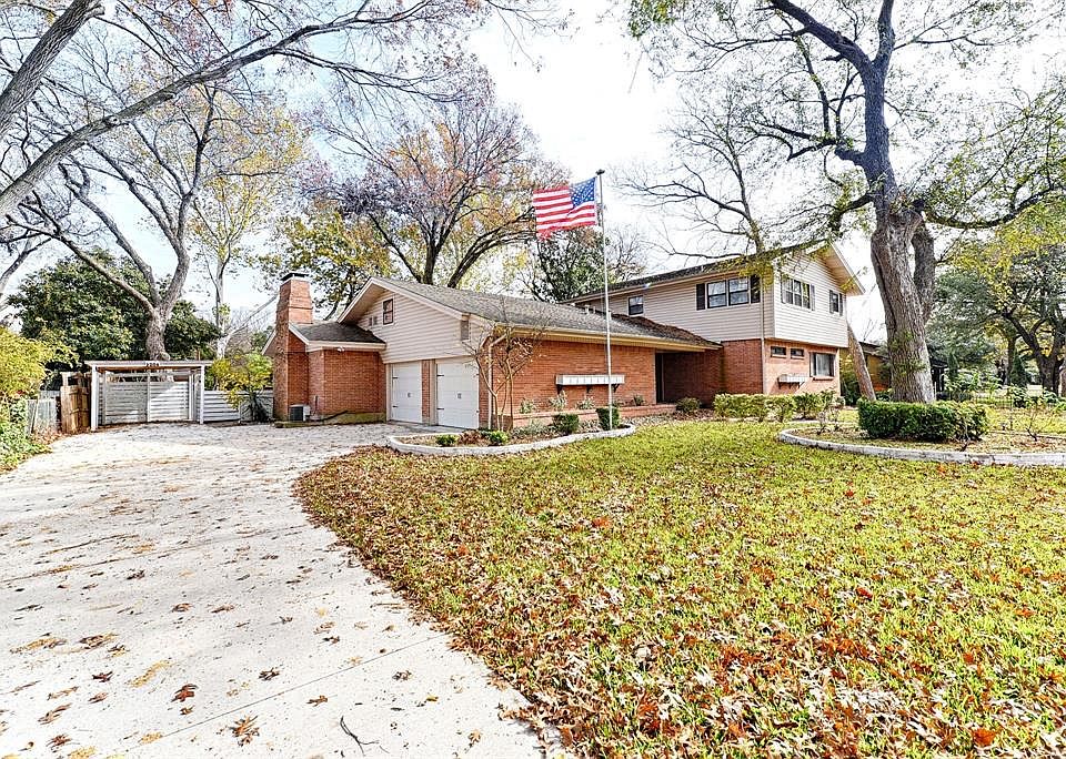 1st image of 3206 S Glenbrook Dr