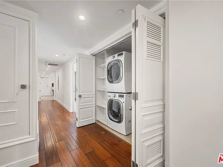 918 S Wooster St #2 — Photo 16