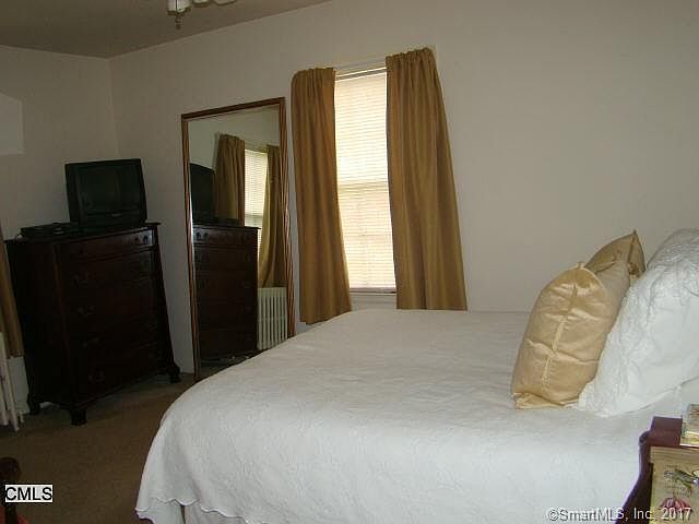 2nd image of 38 Wood Ridge Dr