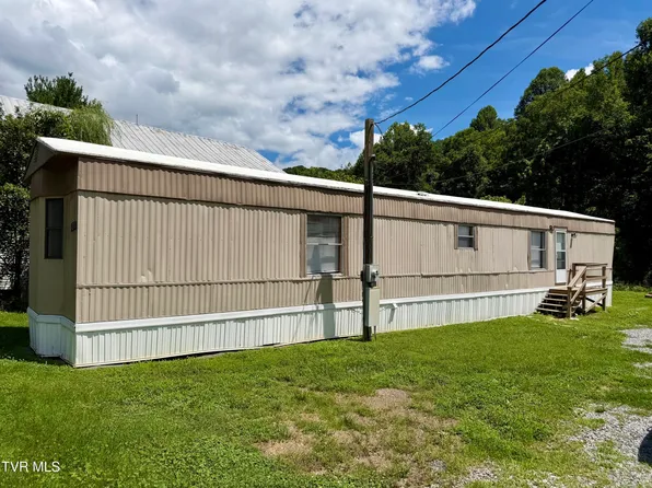1273 W Jackson St, Gate City, VA 24251