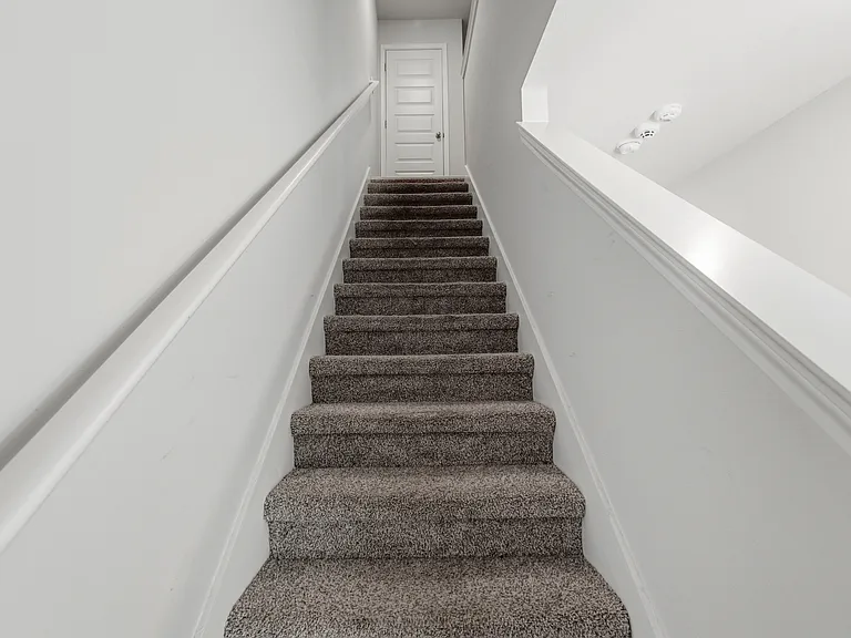 17490 Jakes Dr — Photo 28