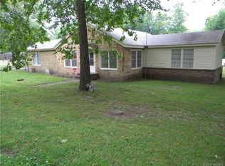 402 E Ross, Locust Grove, OK 74352