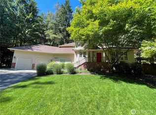 18136 NE 201st Dr, Woodinville, WA