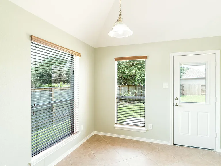 11516 Sunny Creek Ln — Photo 15