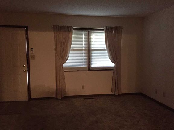 3rd image of 1312 McKinley Ave