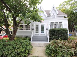 4 Summer St, Newport, RI 02840