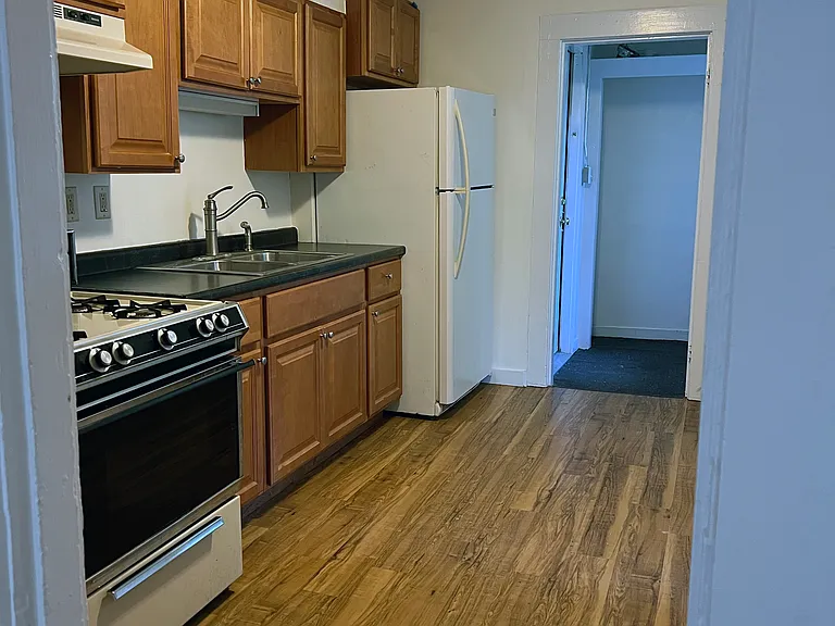 65 School St #4 — Photo 7