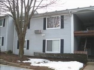 29 Norwich Pl #26, Somerset, NJ 08873