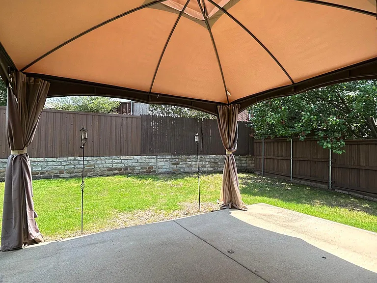 604 Peacock Dr — Photo 55