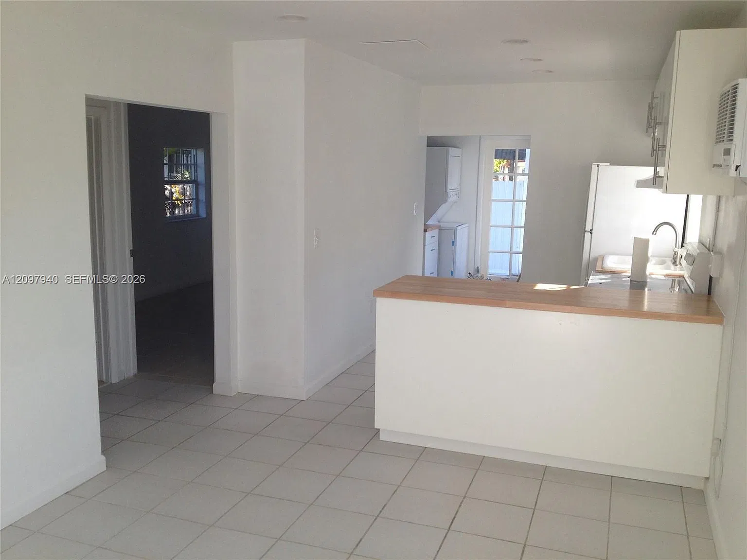 Coral Way Park Sec B — Photo 2