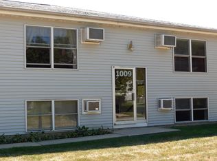 1009 E Grove St #D-1, Bloomington, IL 61701