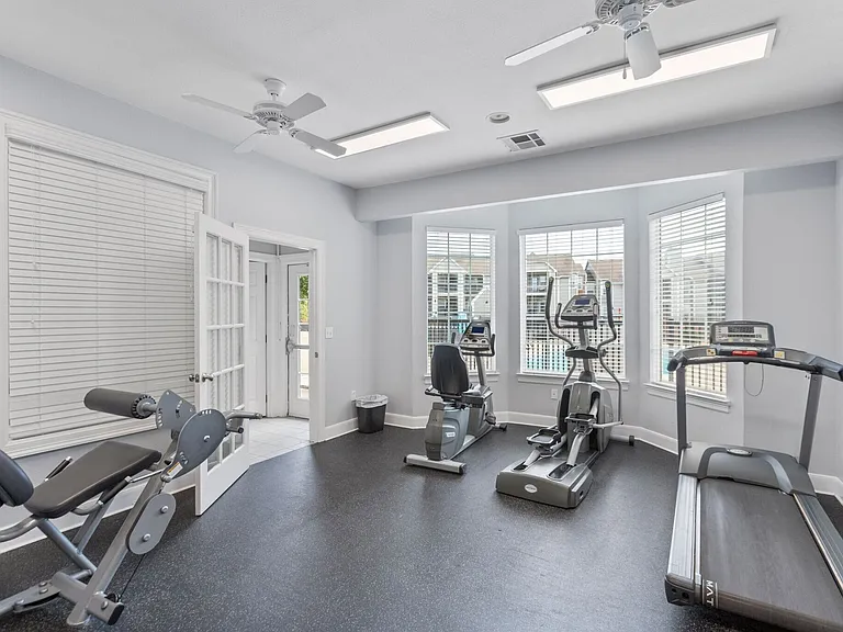 Villa Estates at Lenexa — Photo 26